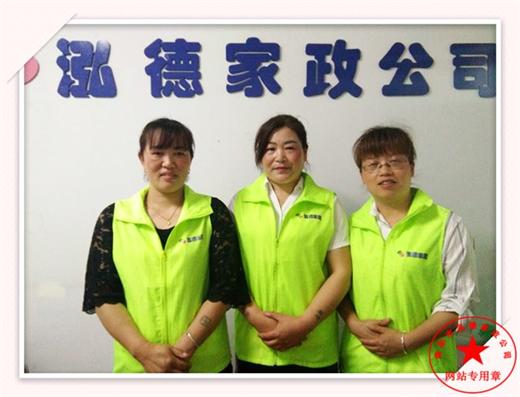 夏季寶寶輔食應(yīng)注意什么？育嬰師怎樣科學(xué)喂養(yǎng)寶寶？