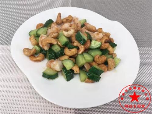 介紹幾個(gè)蝦做的催乳菜。坐月子應(yīng)該怎么吃？社旗月嫂培訓(xùn)哪家好？